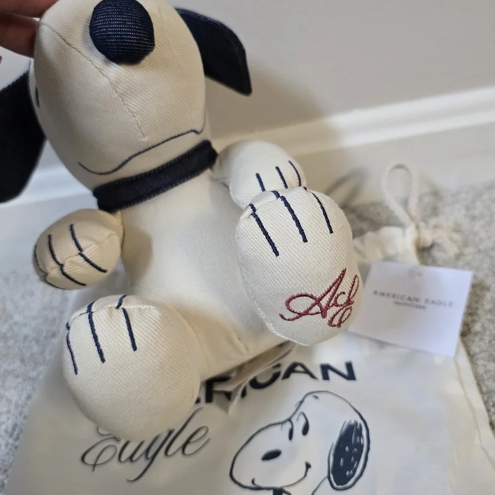 Snoopy Peanuts American Eagle Novelty ‎ Stuffed Animal And Drawstring Bag